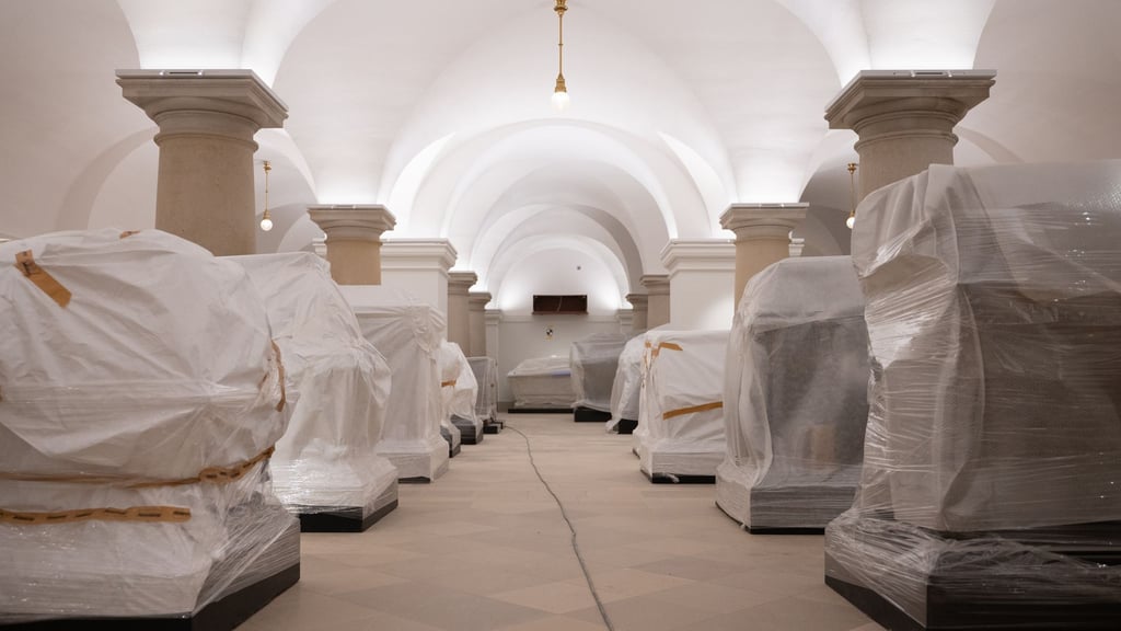 91 Sarkophage sind in die Hohenzollerngruft im Berliner Dom zurückgekehrt.