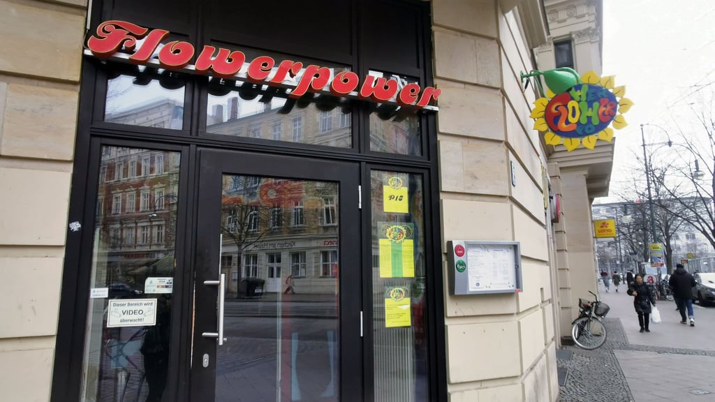 Das Flowerpower Ecke Breiter Weg/Einsteinstraße muss schließen und bis zum 30. Juni 2026 raus. Der Mietvertrag wurde nicht verlängert.