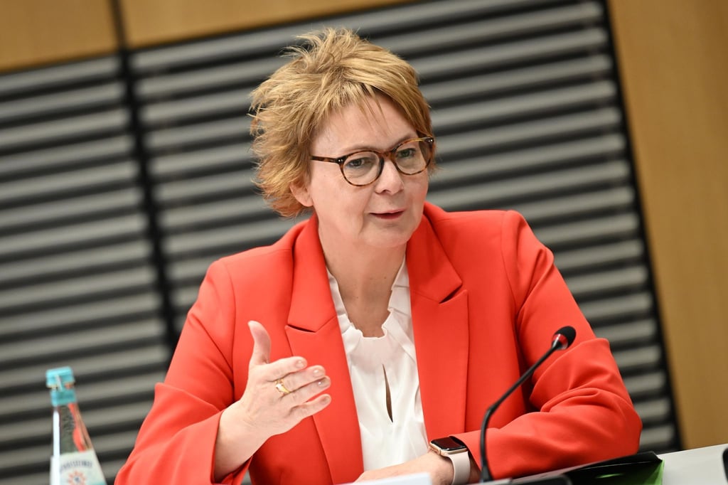 Daniela Behrens (SPD), Innenministerin von Niedersachsen. Im Bundesrat will Niedersachsen einen Gesetzesentwurf einbringen. (Archivbild)