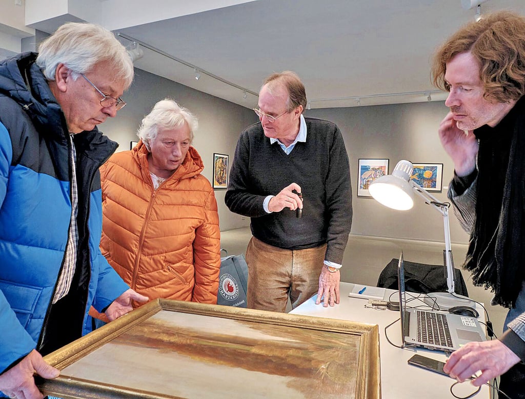 Dietmar und Silvia Grogoleit haben im letzten Jahr ein Gemälde von Wolfgang Savelsberg und Ruben Rebmann begutachten lassen.
