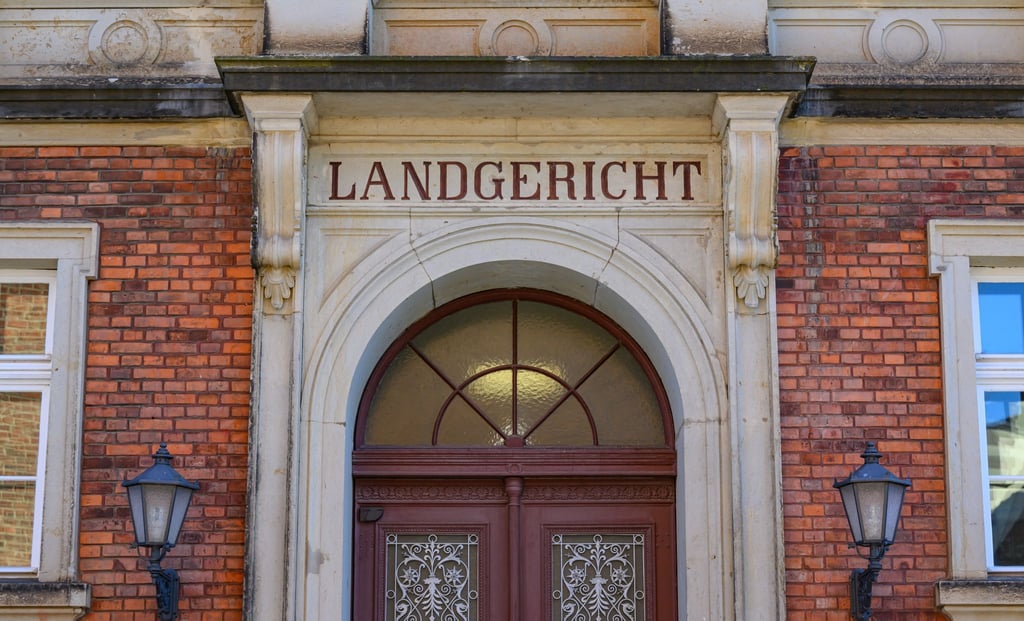 Am Landgericht Cottbus wurde ein Urteil gegen einen 26-jährigen Häftling gesprochen. (Archivbild)