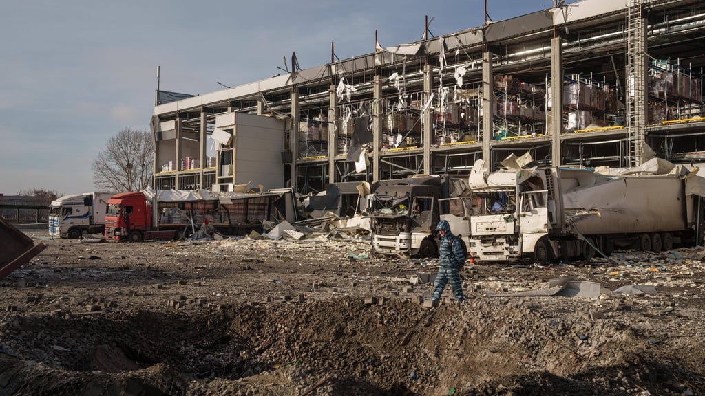 Mit jedem Kriegstag werden die Schäden und Opferzahlen in der Ukraine größer.