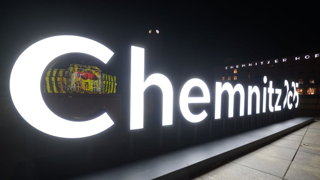 Für das Chemnitzer Kulturhauptstadtjahr fällt am Wochenende offiziell der Vorhang. Doch auch im Dezember gibt es etliche Angebote. (Symbolbild)