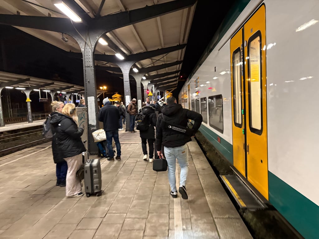 Die Fahrt vom Regionalexpress von Burg nach Magdeburg endete bereits in Neustadt.