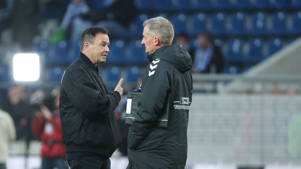 Für Otmar Schork (links), Petrik Sander und den 1. FC Magdeburg steht mehr auf dem Spiel, als man auf den ersten Blick denkt.