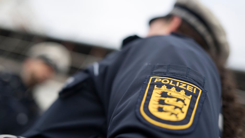 Die Polizei hat im Großraum Reutlingen fünf Tote gefunden. (Symbolbild)