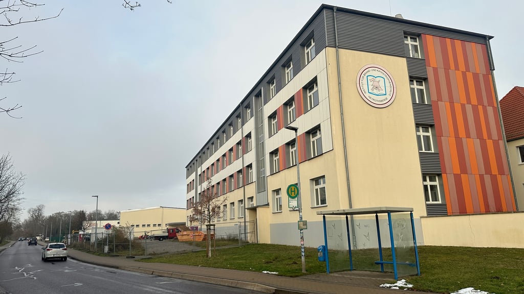 Das Institut für Brand- und Katastrophenschutz erhält 70 Millionen Euro aus dem Sondervermögen des Bundes. Mehr als acht Millionen Euro fließen in ein neues Brandübungshaus.