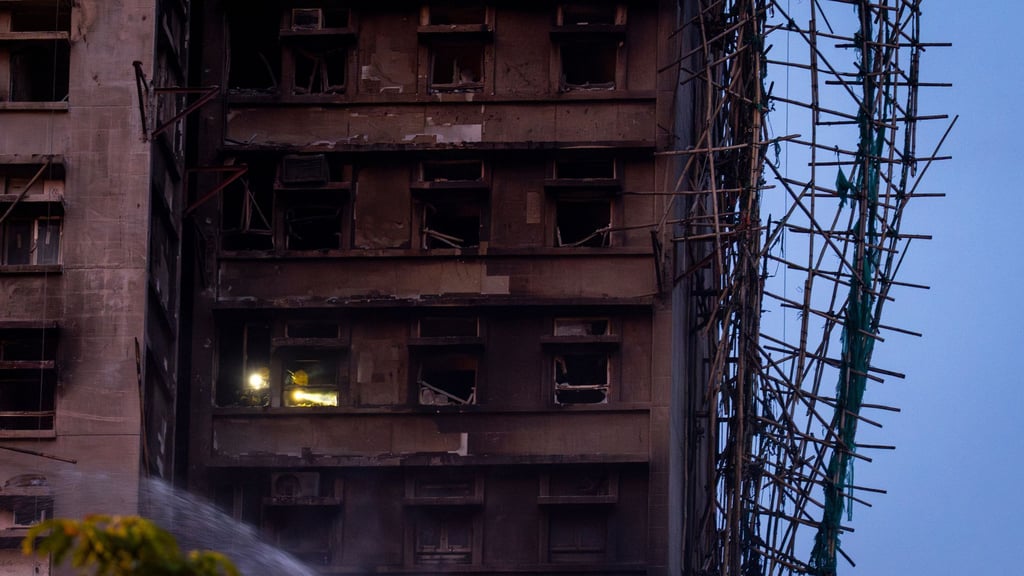 Die Zahl der Todesopfer nach dem Großbrand steigt weiter.