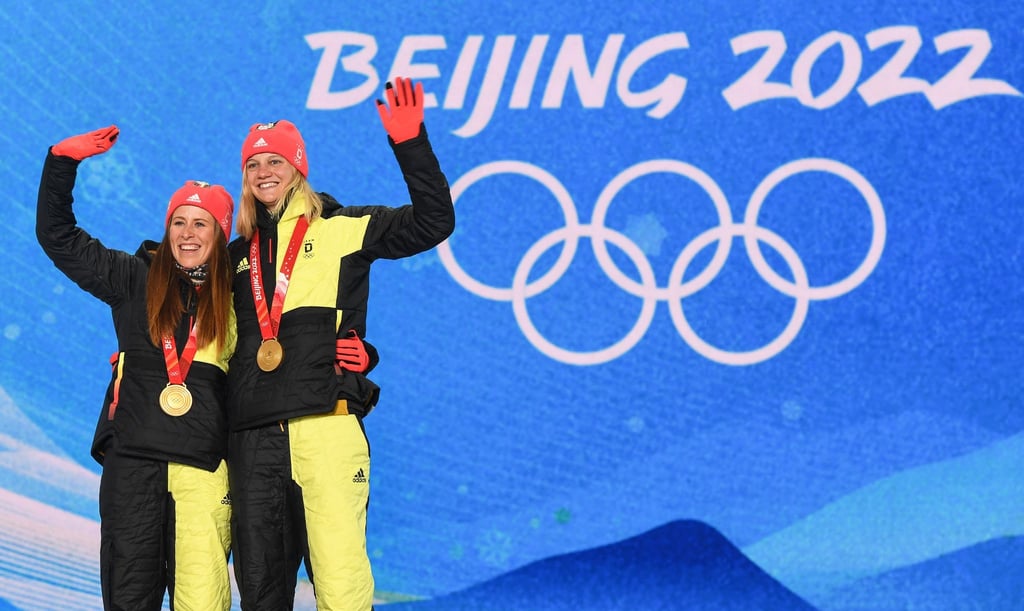Katharina Hennig und Victoria Carl gewannen 2022 sensationell Olympia-Gold. (Archivbild)
