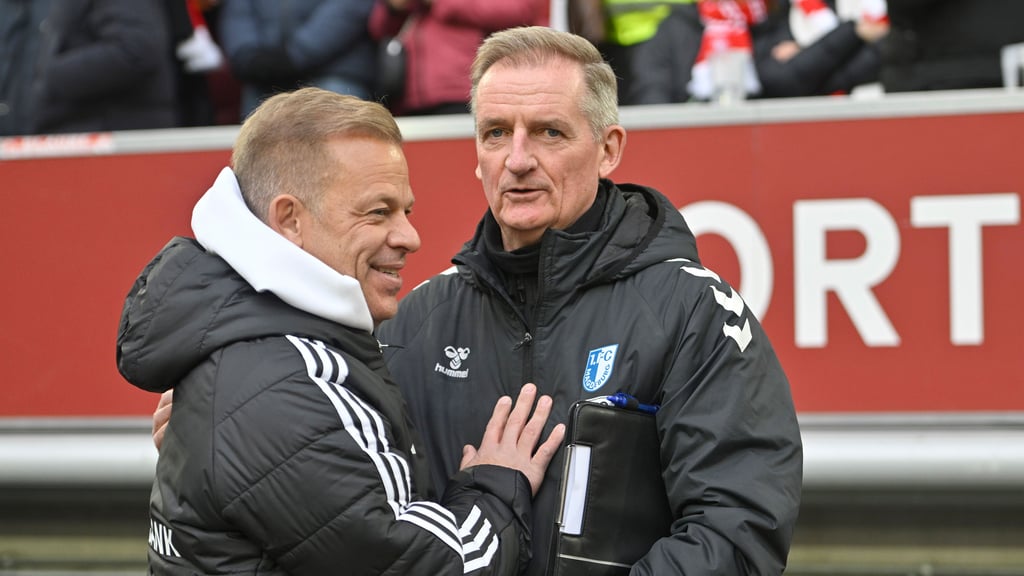 FCM-Trainer Petrik Sander (rechts) ist gegenüber Neuzugängen im Winter nicht abgeneigt.