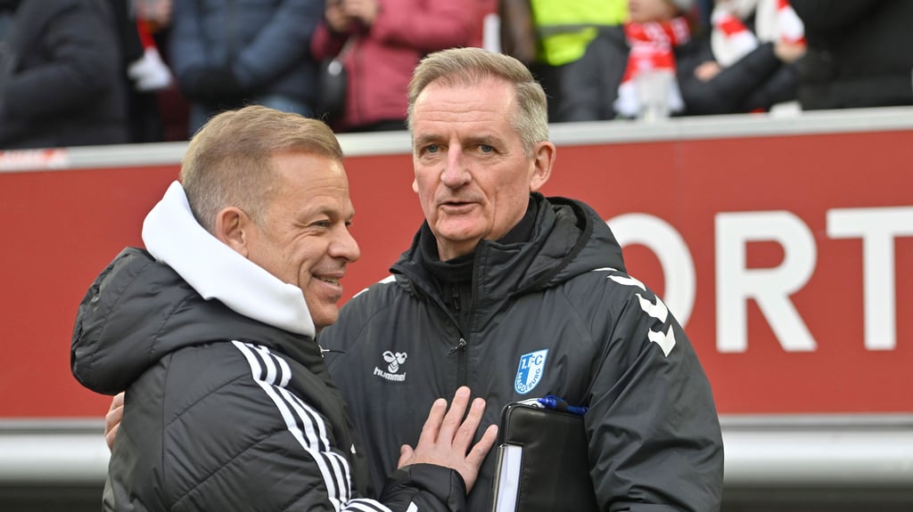 FCM-Trainer Petrik Sander (rechts) ist gegenüber Neuzugängen im Winter nicht abgeneigt.