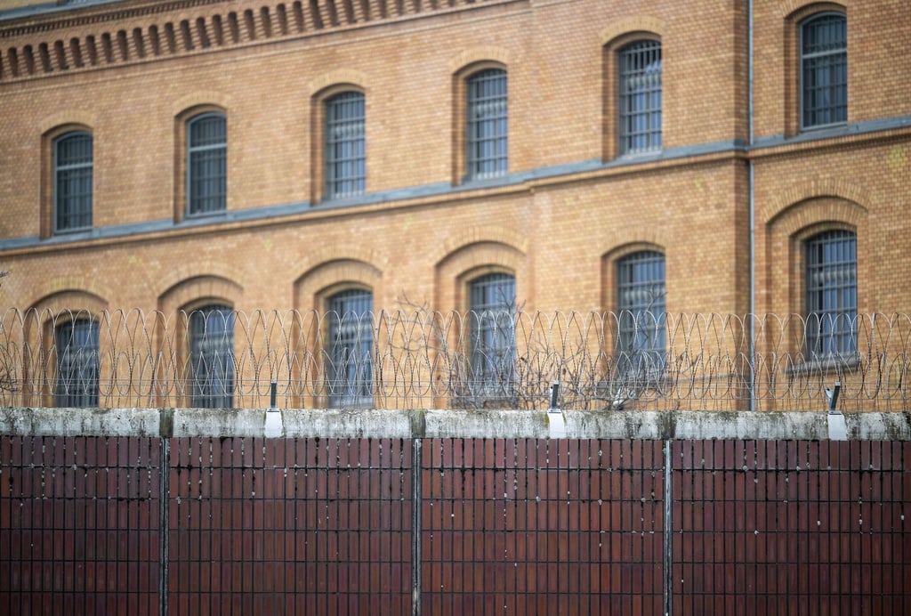 In der Justizvollzugsanstalt Moabit wird der erste Suizidpräventionsraum eröffnet. (Archivbild)
