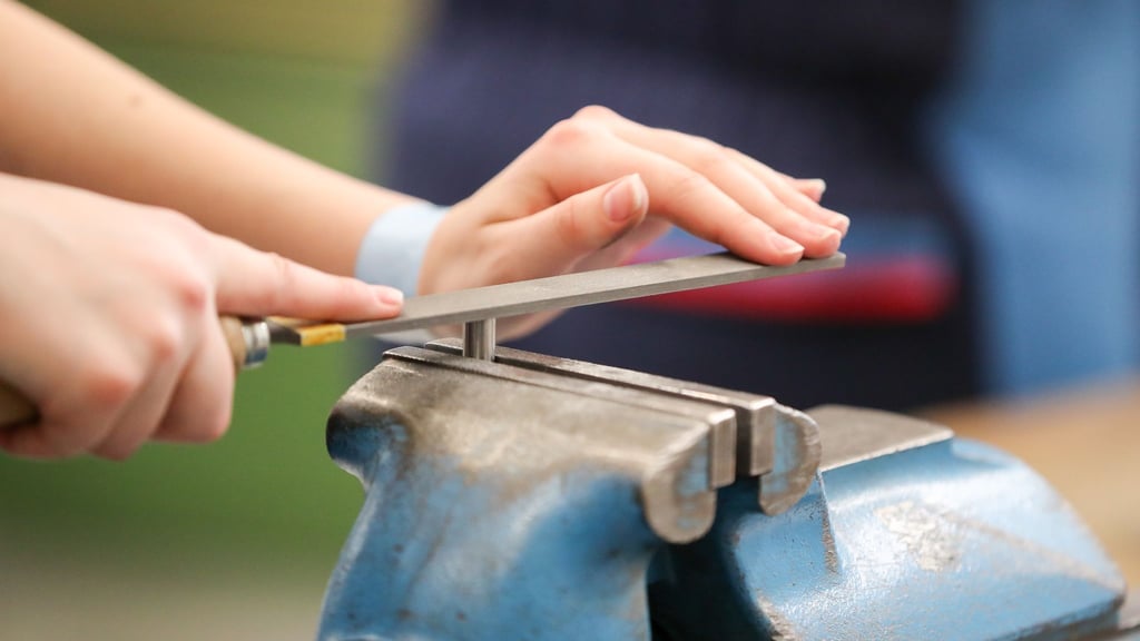 Wie zufrieden Azubis mit ihrer Ausbildung sind, hängt vor allem auch vom Beruf ab. (Symbolbild)