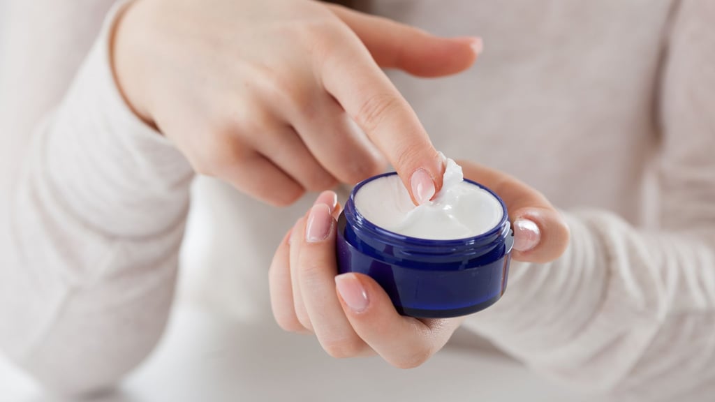 Für den Schönheitsschlaf: Müssen gute Nachtcremes teuer sein? Und welche Inhaltsstoffe sind gut für die Haut?