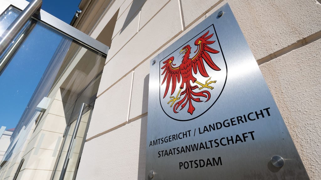 Ein 52-Jähriger ist am Amtsgericht Potsdam wegen Betruges verurteilt worden. (Archivbild)