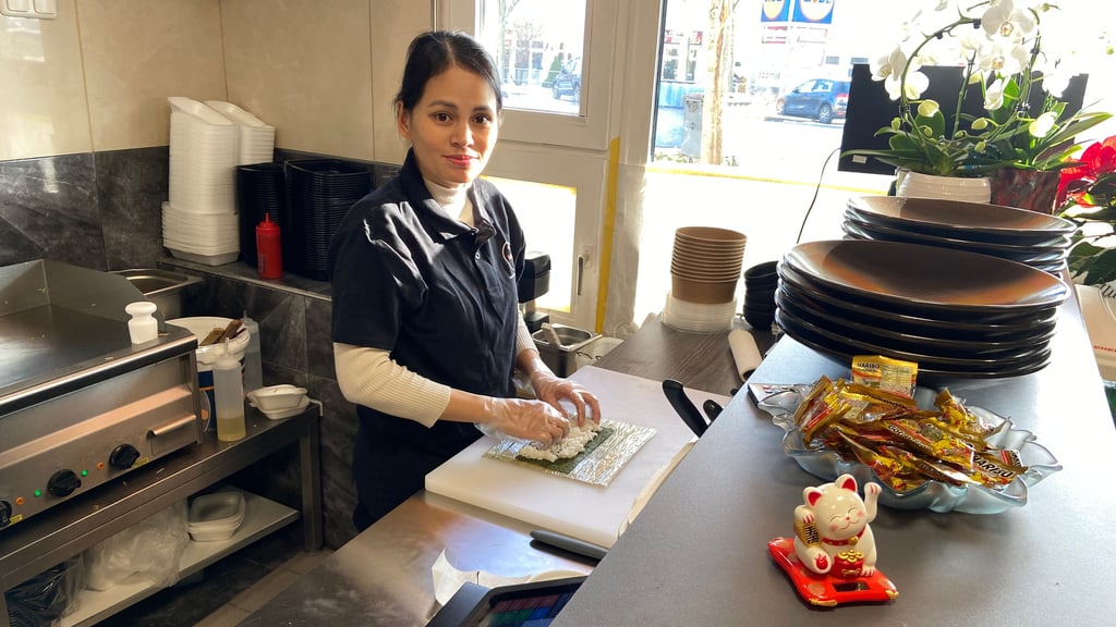 Thi Nhung Huong Do führt das neue asiatische Lokal in Magdeburg. Die Familie betrieb zuvor zehn Jahre lang den Imbiss „Golden Dragon“ an der Jerichower Straße.