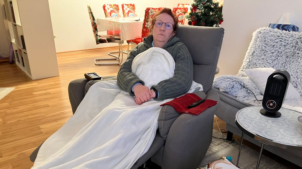 Roswitha Heßler  hatte am Sonntagabend nur 14 Grad in der Wohnung.