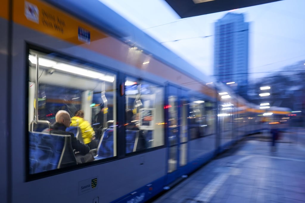 Verdi fordert die 35-Stunden-Woche im Nahverkehr. (Archivbild)