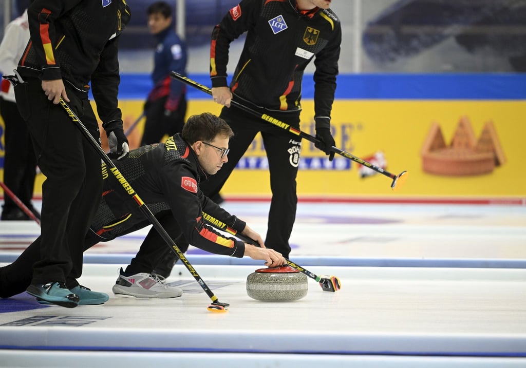 Das deutsche Curling-Team um Marc Muskatewitz verpasste bei der EM in Finnland knapp das Halbfinale.
