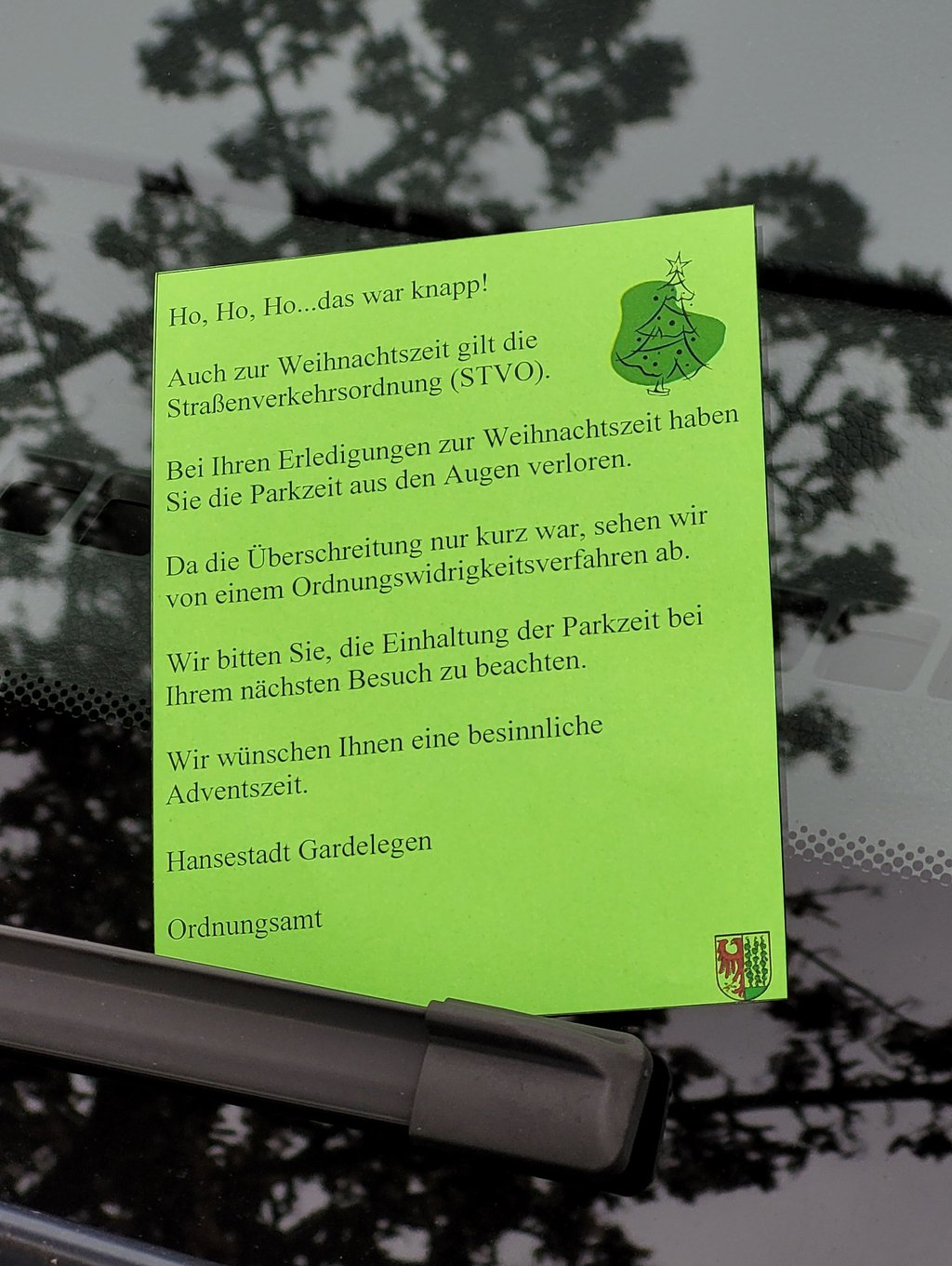 Auch in diesem Jahr gibt es sie wieder, die grünen Knöllchen in der Adventszeit. 