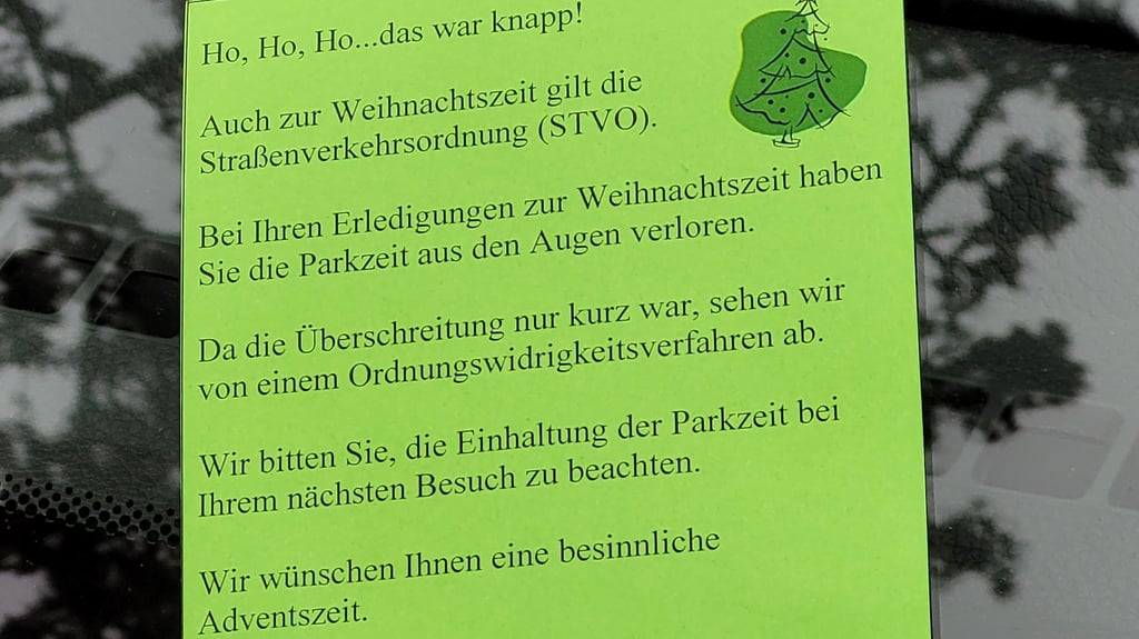 Auch in diesem Jahr gibt es sie wieder, die grünen Knöllchen in der Adventszeit. 