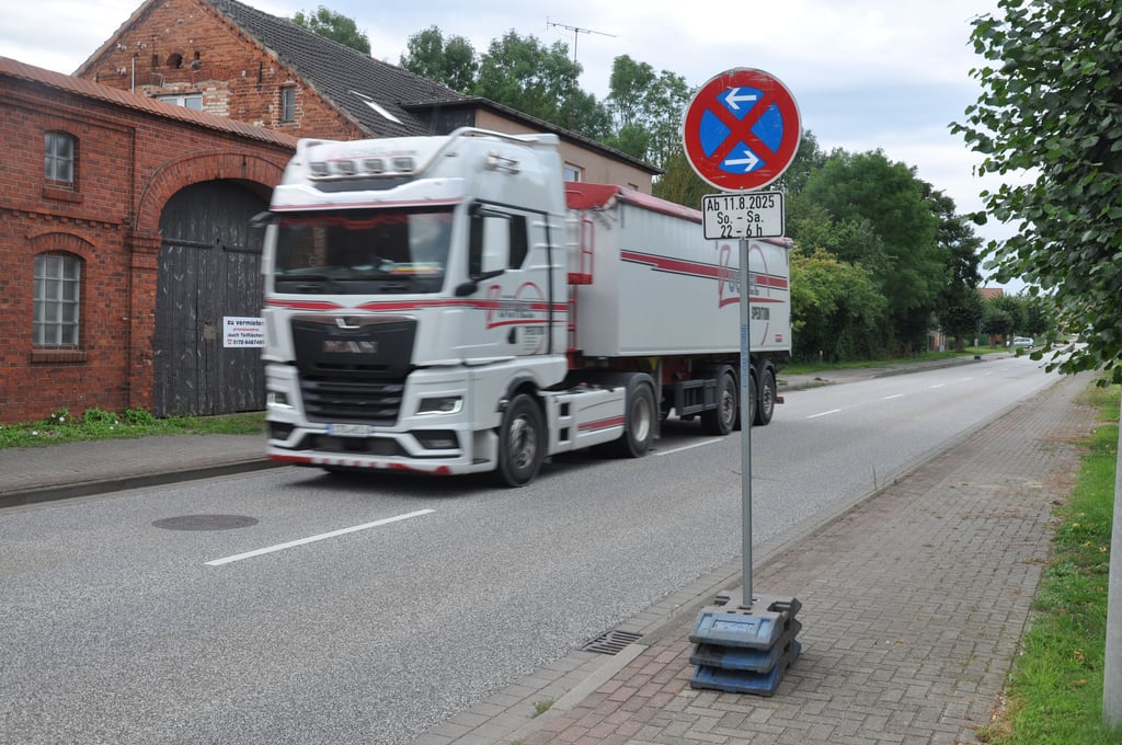 Ein befristetes Halteverbot regeln immer die Behörden.