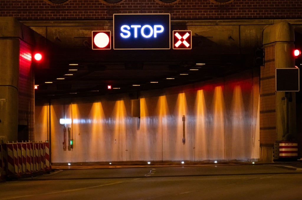 Eine Röhre des Tunnels ist derzeit gesperrt. (Symbolbild)