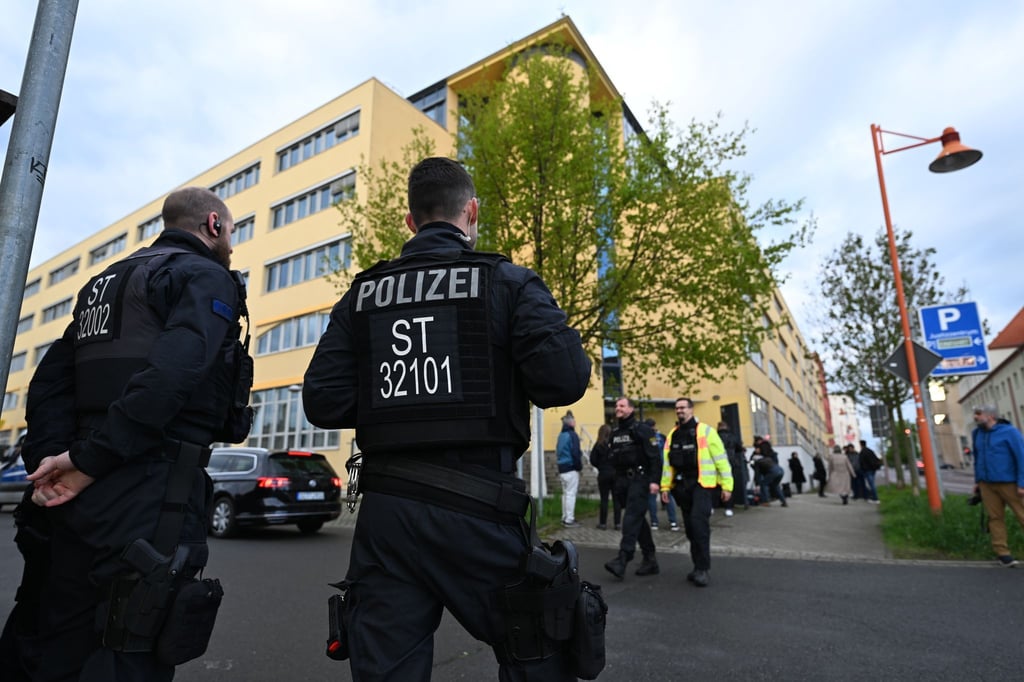 Der Prozess findet im Hochsicherheitstrakt im Gebäude des Justizzentrums Halle statt. (Archivbild)