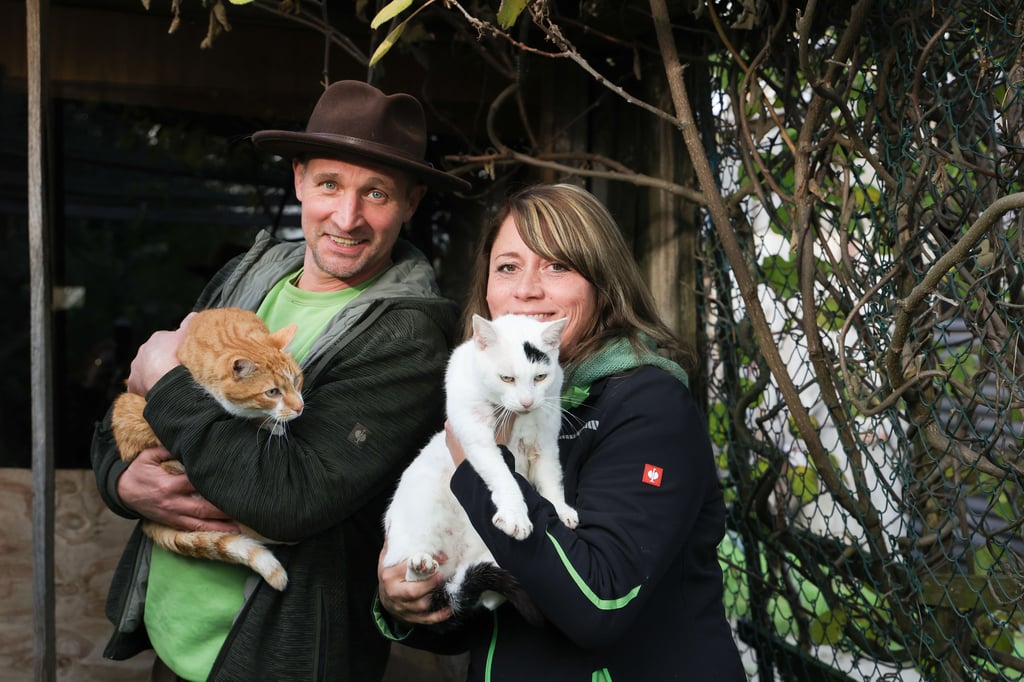 Gnadenhof „Katzeninsel“ in Magdeburg, hier mit den beiden Vereinschefs Michael und Nicole Schneider.