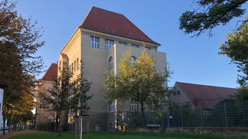 Die KGS Hutten soll nach Plänen der Stadt zu einem Teilstandort der IGS Am Steintor werden. 