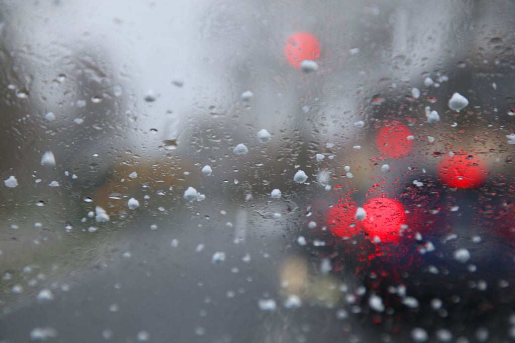 Wolken, leichter Regen und milde Temperaturen bestimmen den Start in das Wochenende in Berlin und Brandenburg. (Archivbild)