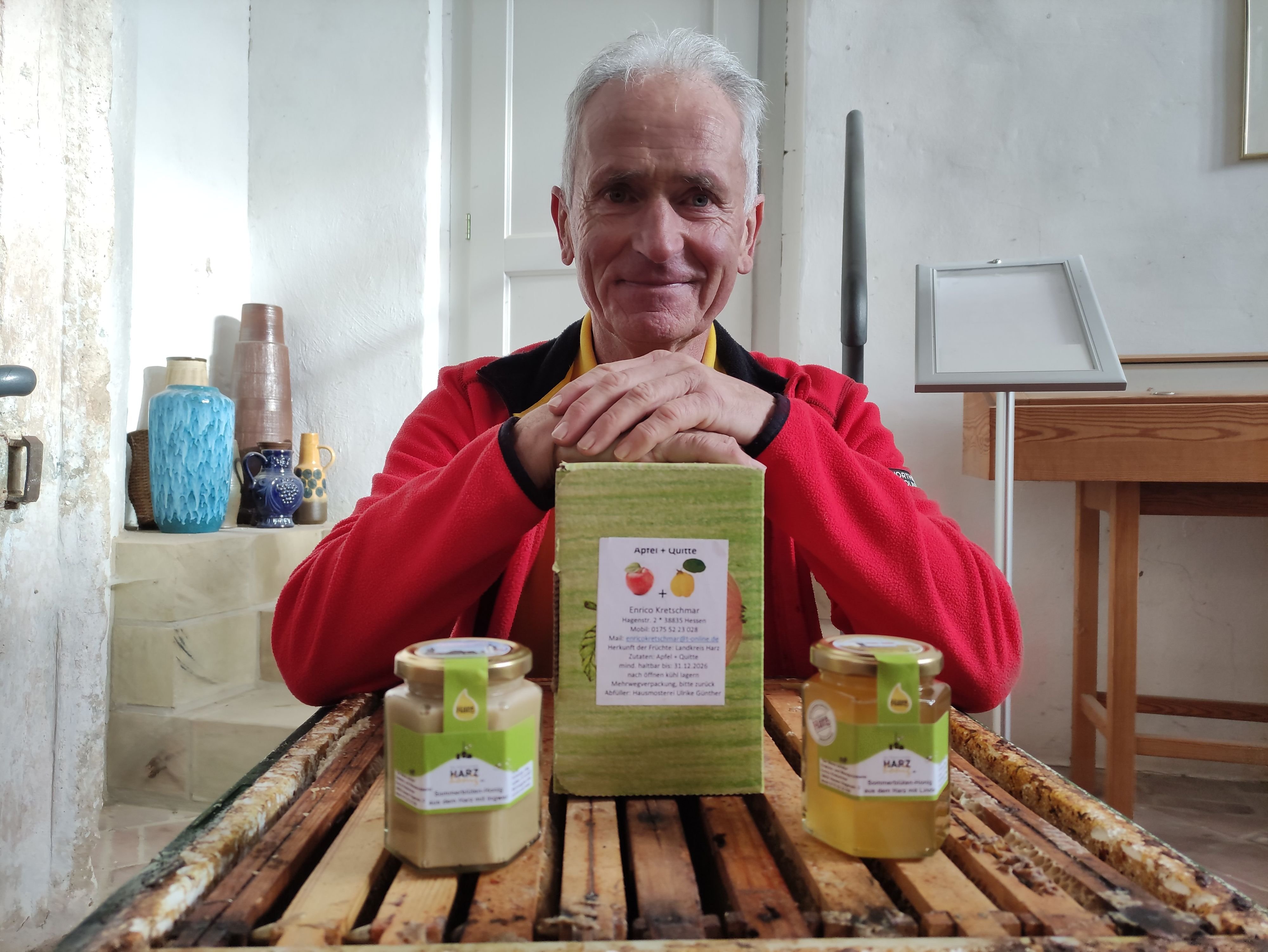 Neue Trends aus Hessen: Harzer Imker Enrico Kretschmar überrascht mit Honig-Innovation: Sommerblütenhonig trifft Ingwer