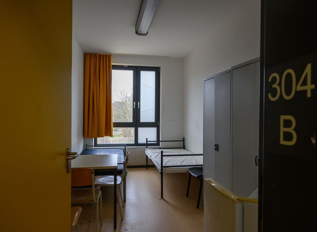 Dass Hamburg und Brandenburg spezielle Zentren für Überstellungen in andere europäische Staaten eingerichtet haben, hat auch mit dem Terroranschlag in Solingen zu tun. (Archivfoto)