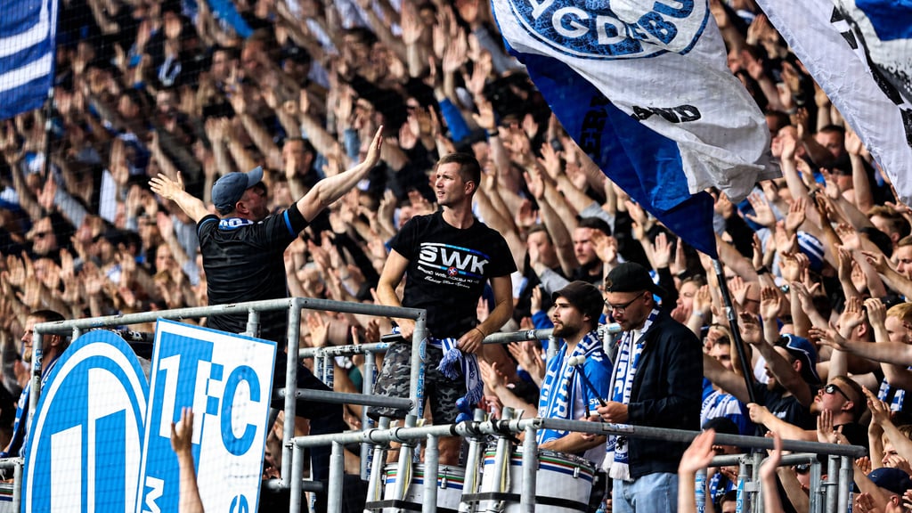 Fans vom 1. FC Magdeburg: Stille und Stimmungsboykott beim Topspiel gegen den 1. FC Nürnberg.