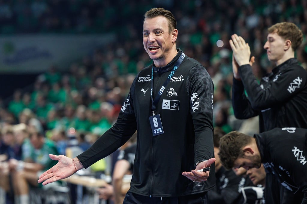 Trainer Filip Jicha und der THW Kiel spielten beim ThSV Eisenach.