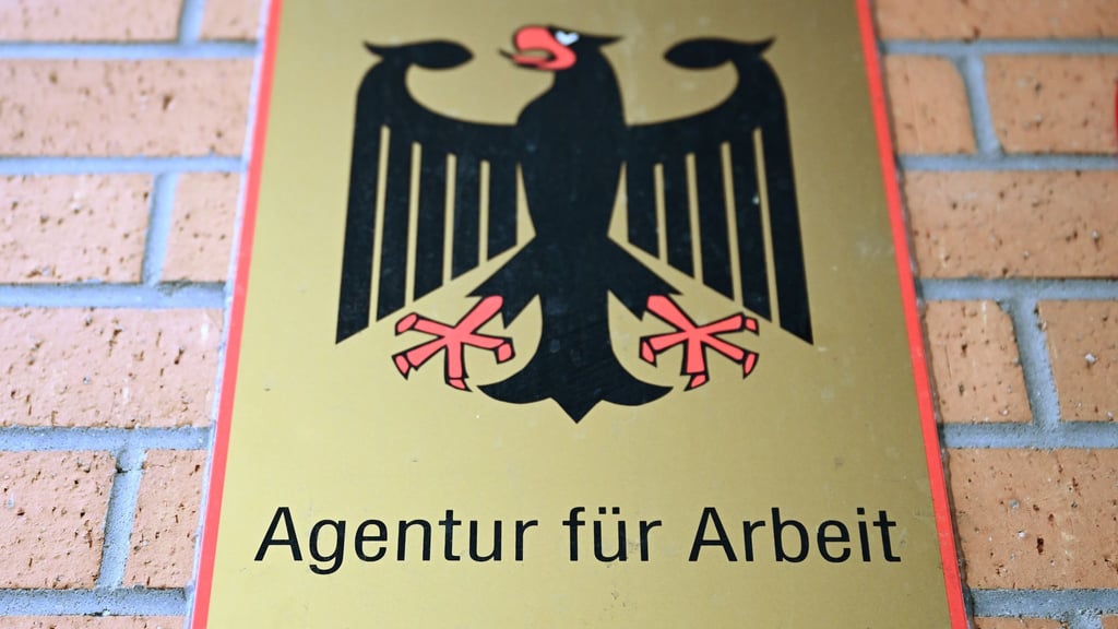 In Thüringen waren im November 67.984 Männer und Frauen ohne Job. (Archivbild)