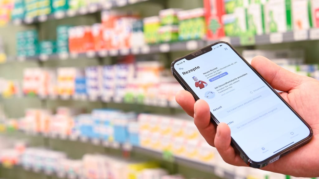 Sie brauchen ein Medikament und die Krankenkasse trägt die Kosten dafür? Dann haben Sie Anspruch darauf, dass der Arzt oder die Ärztin Ihnen das entsprechende Rezept ausstellt.