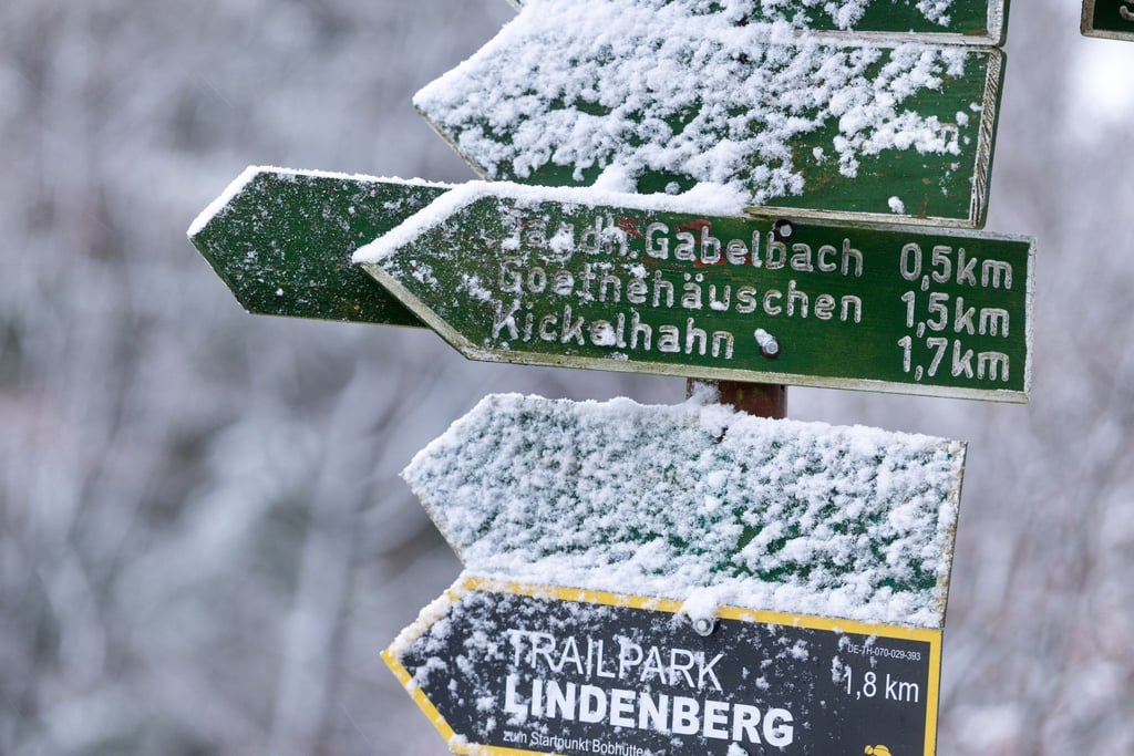 Schneedecke und gespurte Langlaufrouten in Teilen des Thüringer Waldes (Symbolfoto).