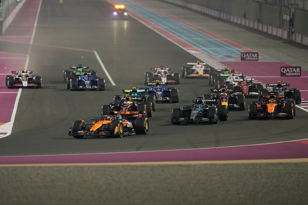 Oscar Piastri fährt einen Start-Ziel-Sieg ein.