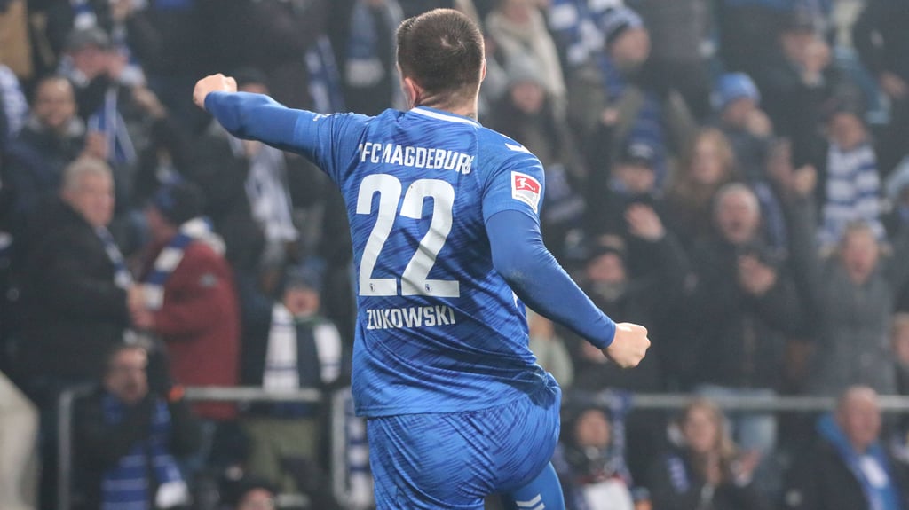 FCM-Doppelpacker Mateusz Zukowski bejubelt seinen Treffer.