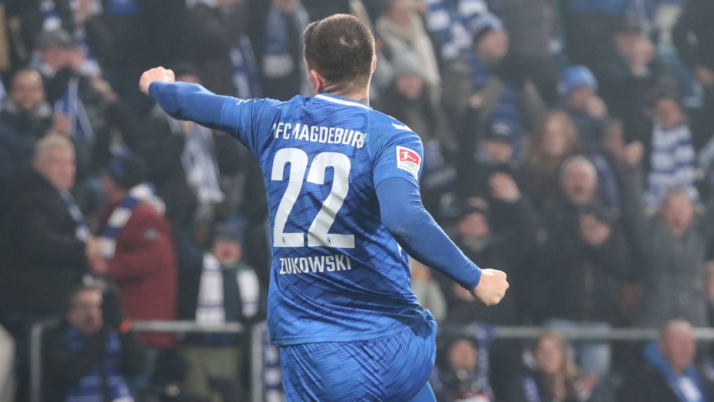 FCM-Doppelpacker Mateusz Zukowski bejubelt seinen Treffer.