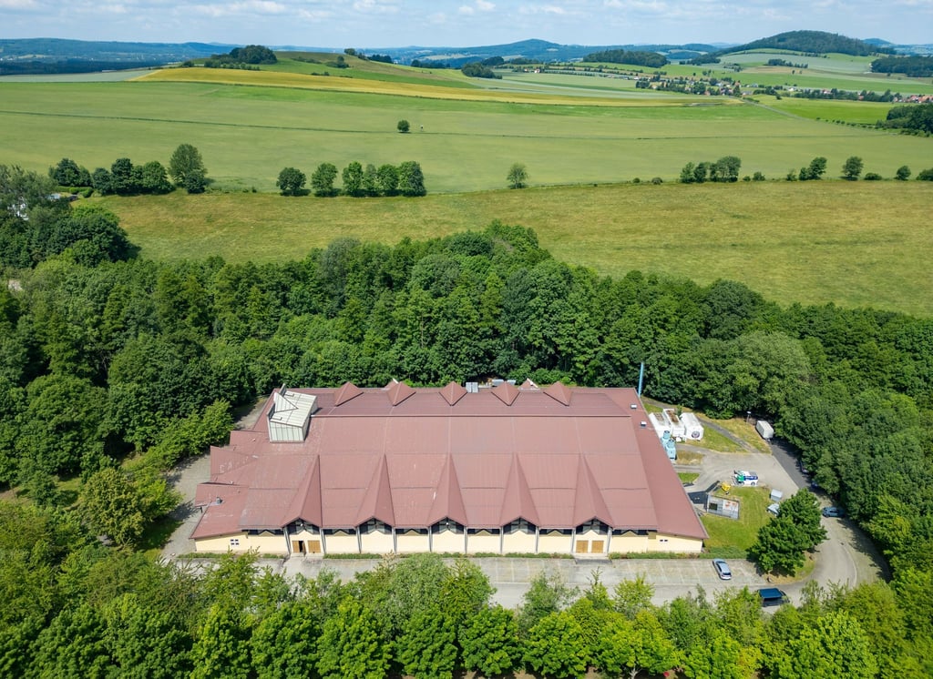 In der Eishalle Jonsdorf startet der Betrieb unter neuer Regie. (Archivbild)