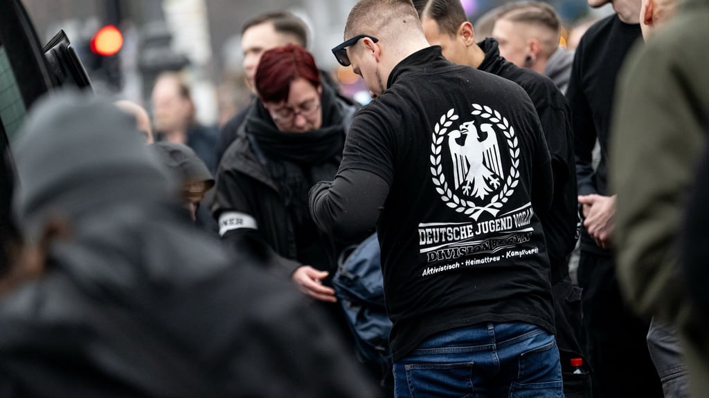 100 Menschen sind für die Demonstration angemeldet.