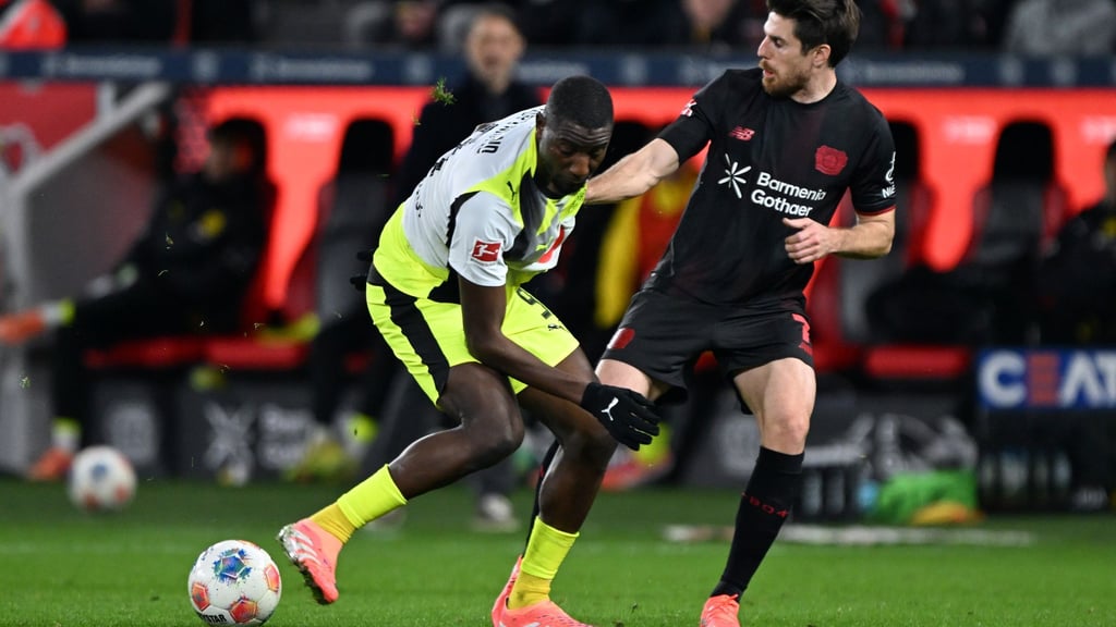 Serhou Guirassy spielte in Leverkusen schwach und wurde vorzeitig ausgewechselt