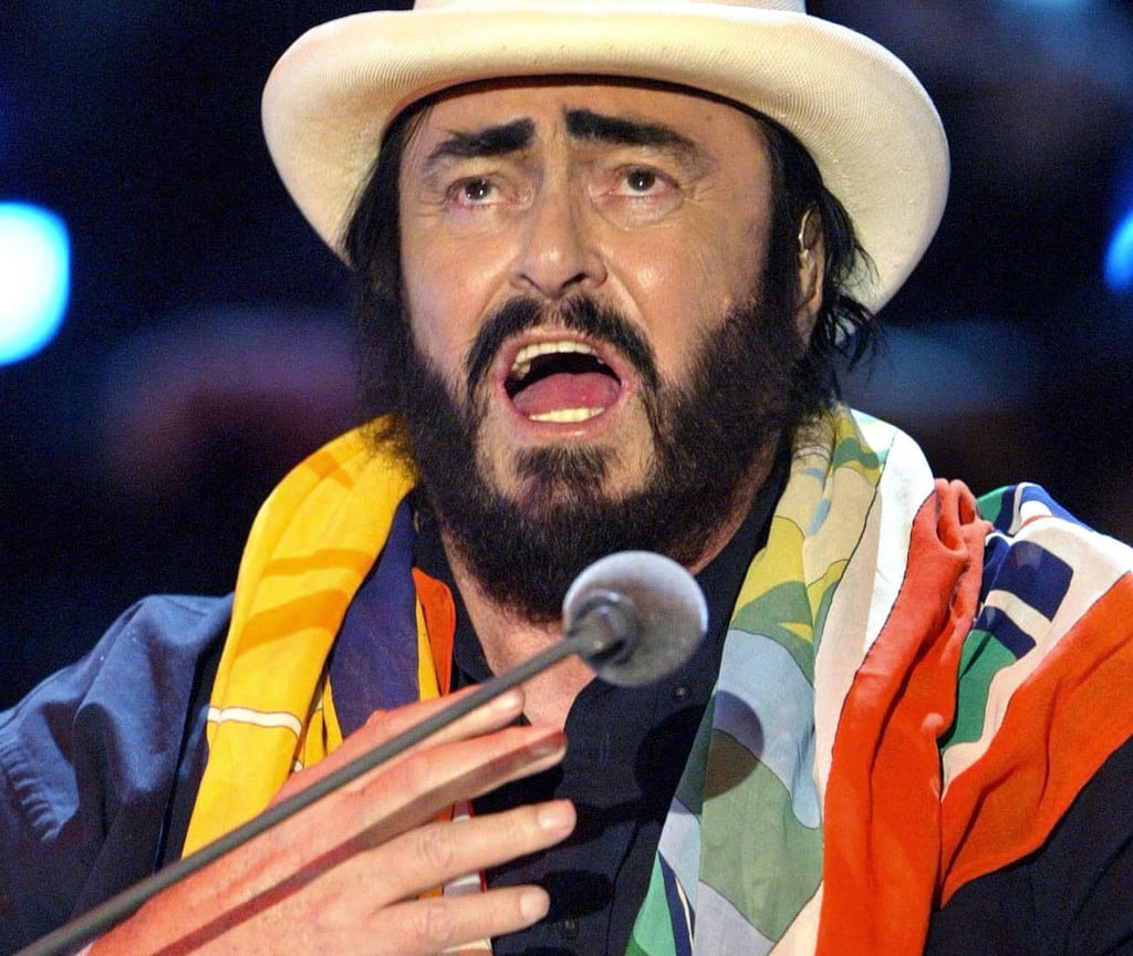 Der echte Luciano Pavarotti - 2003 bei einem „Wetten, dass..?“-Auftritt. (Archivbild)