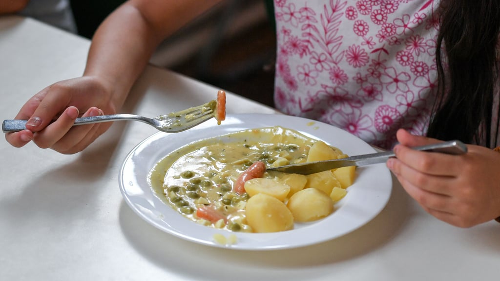 Wie gut ist das Essen in Harzer Grundschulen, Kitas und Seniorenheimen? Das schaut sich der Hausarzt Christian Müller nun genauer an.