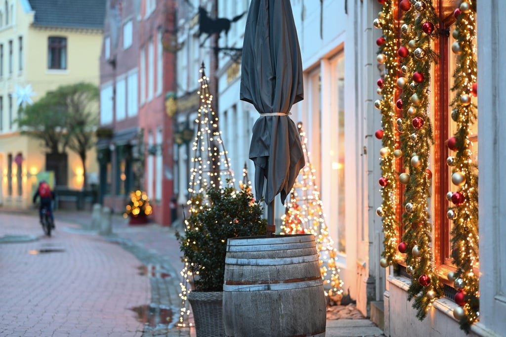 Zum ersten Advent und dem meteorologischen Winterbeginn wird das Wetter mild. (Symbolbild)