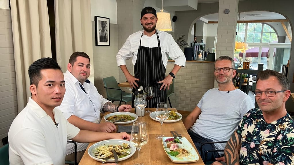 Die Köche Duc Trung Tran, Sascha Oldenburg, Luca Turchet, Denny Mette und Thomas Voigt (v. l.) sind bei „Mein Lokal, dein Lokal“ gegeneinander angetreten.