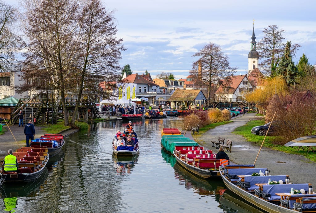 Zum Start in den Dezember soll es milde Temperaturen in Berlin und Brandenburg geben. (Archivbild)