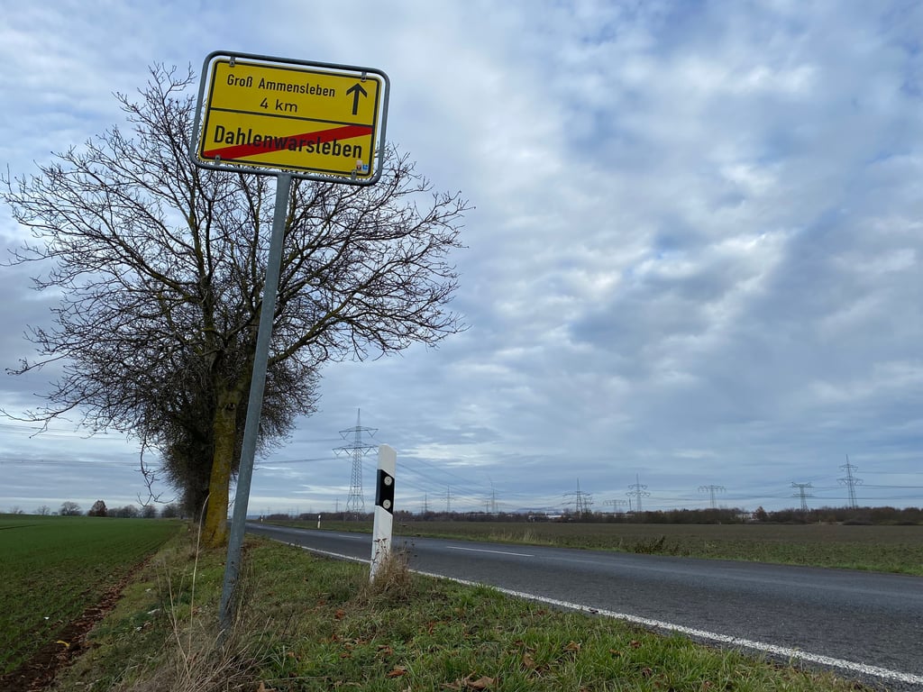 Zwischen Dahlenwarsleben und Groß Ammensleben wird es für Autofahrer bald eng.